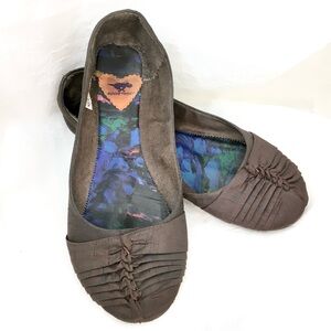 Rocket Dog Dark Brown Pleated Ballet Flats -8.5 M-